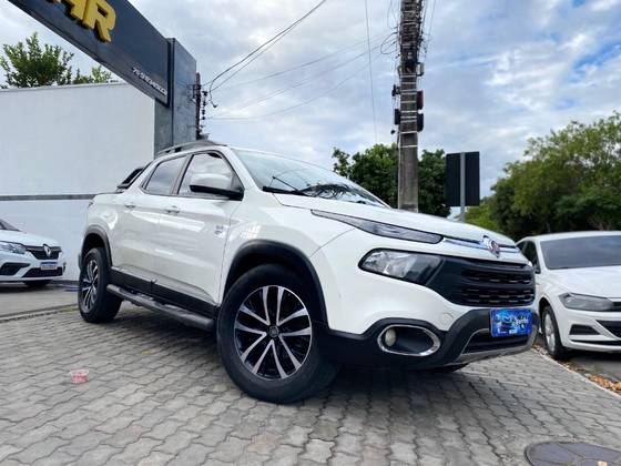 FIAT TORO 2.0 16V TURBO DIESEL FREEDOM 4WD AT9
